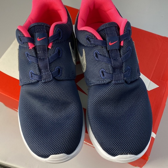 Nike Roshe One (PSV) for girls - Picture 2 of 6